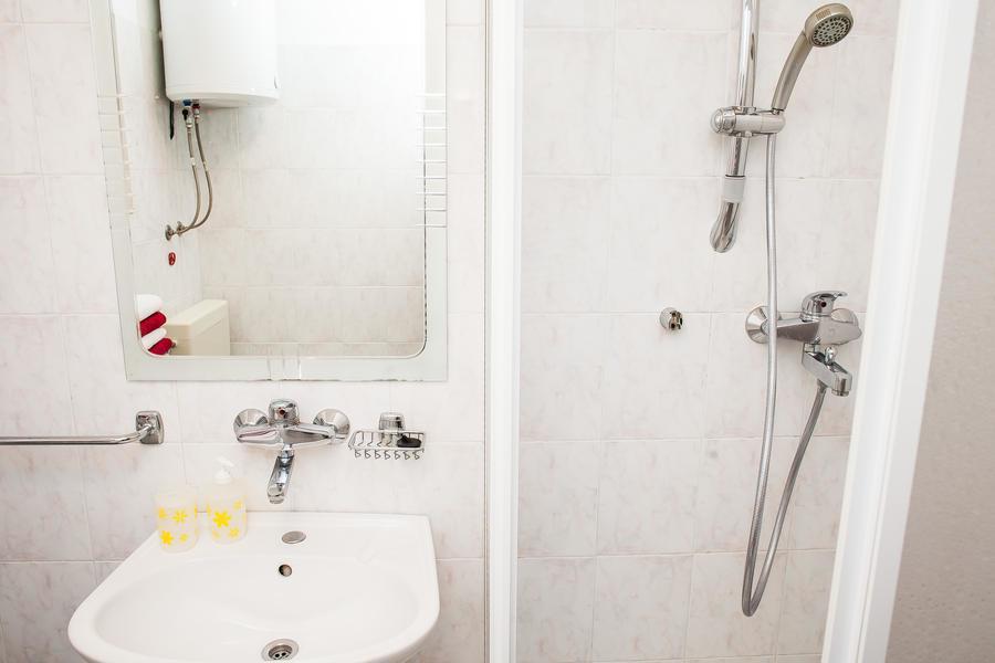 Apartmani Petricevic Supetar Εξωτερικό φωτογραφία