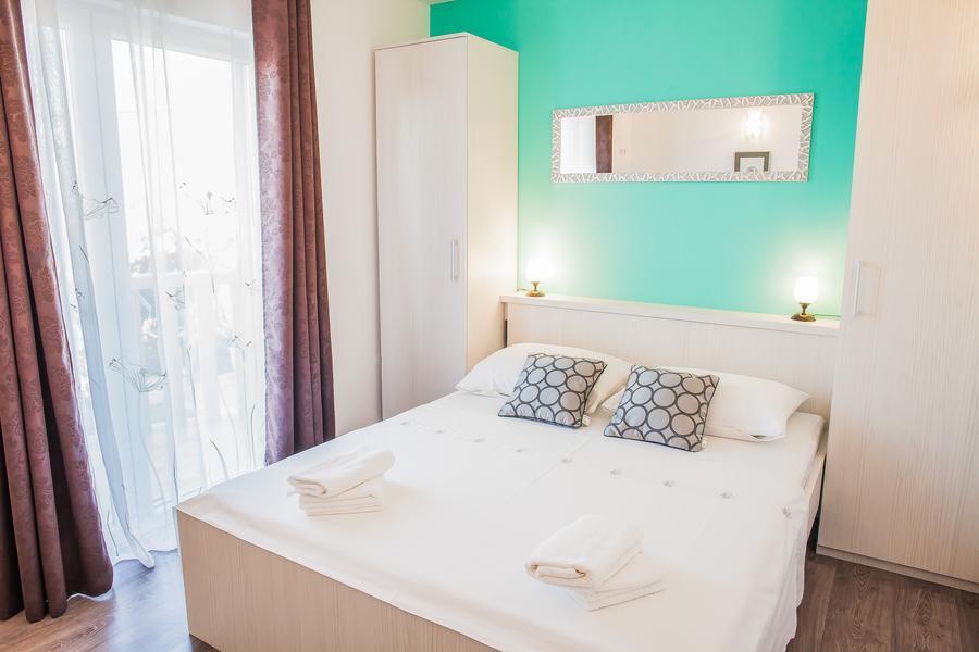 Apartmani Petricevic Supetar Εξωτερικό φωτογραφία